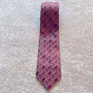 Pronto Uomo Burgundy Maroon Tie 100% Silk Geometric Wave